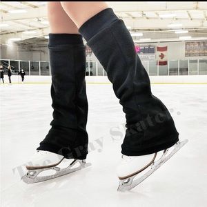 Leg warmers for figure skating, black fleece